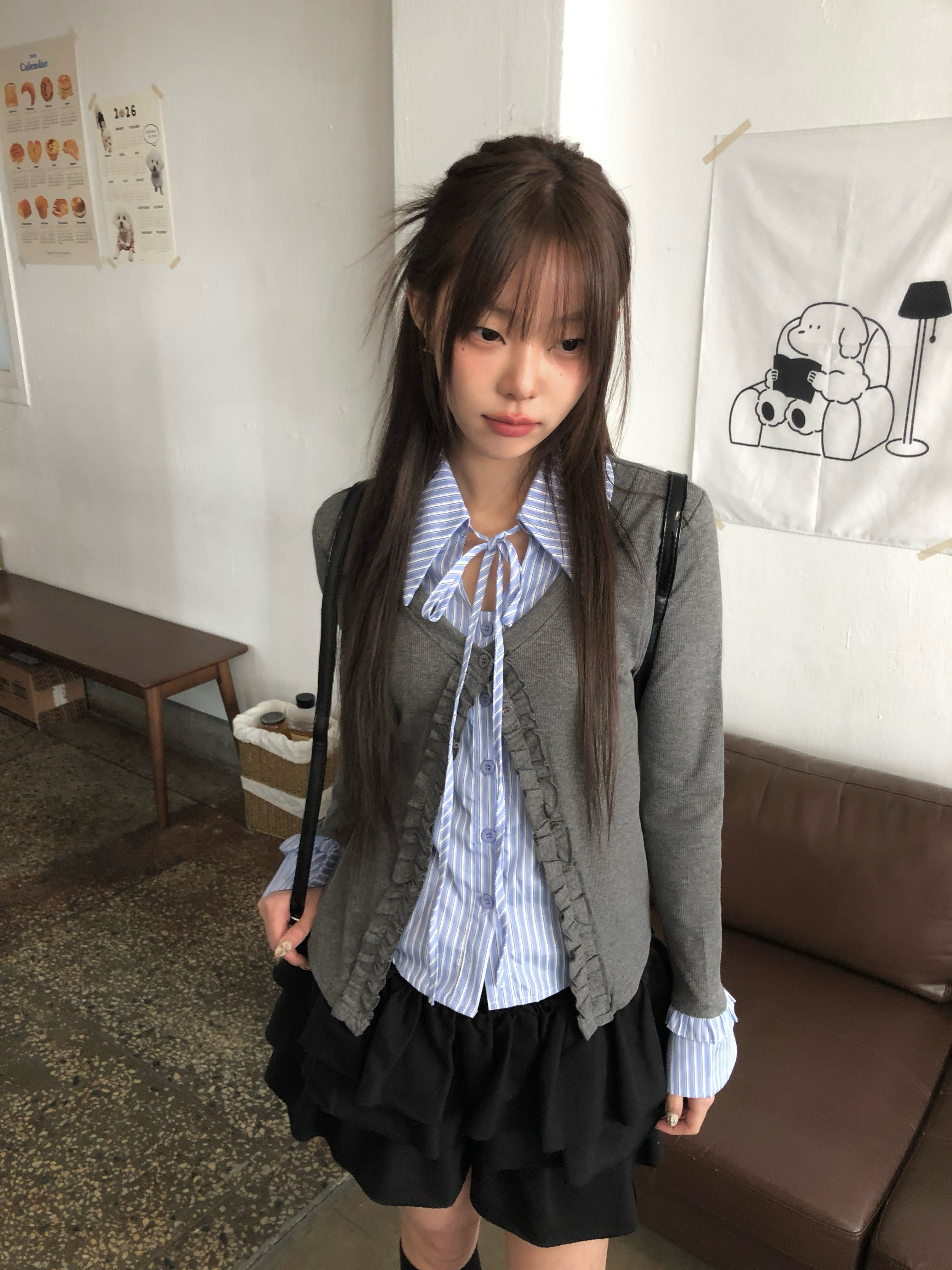 ストライプシャツドッキングラッフルカーディガン