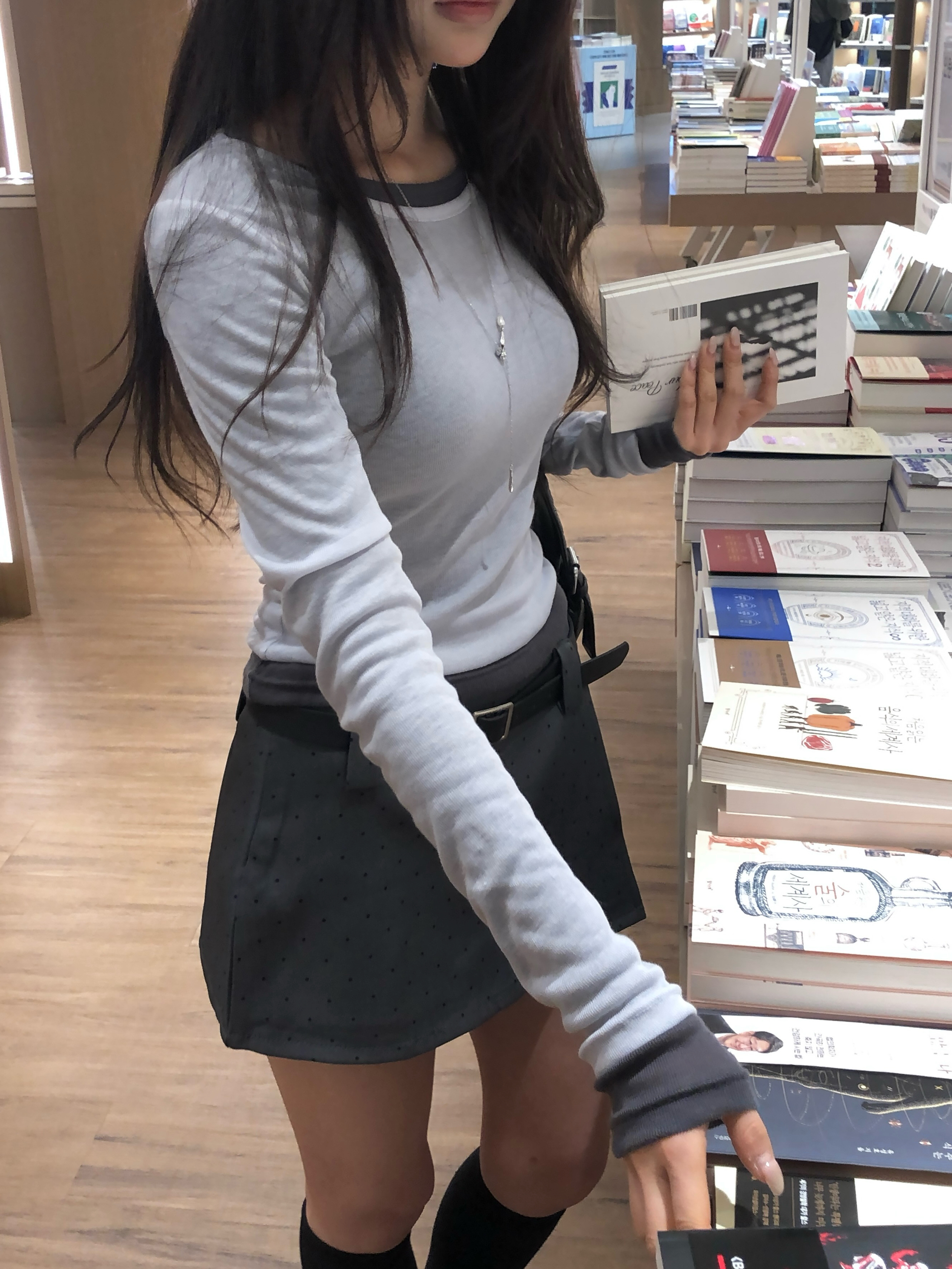 シアーラウンドTシャツ