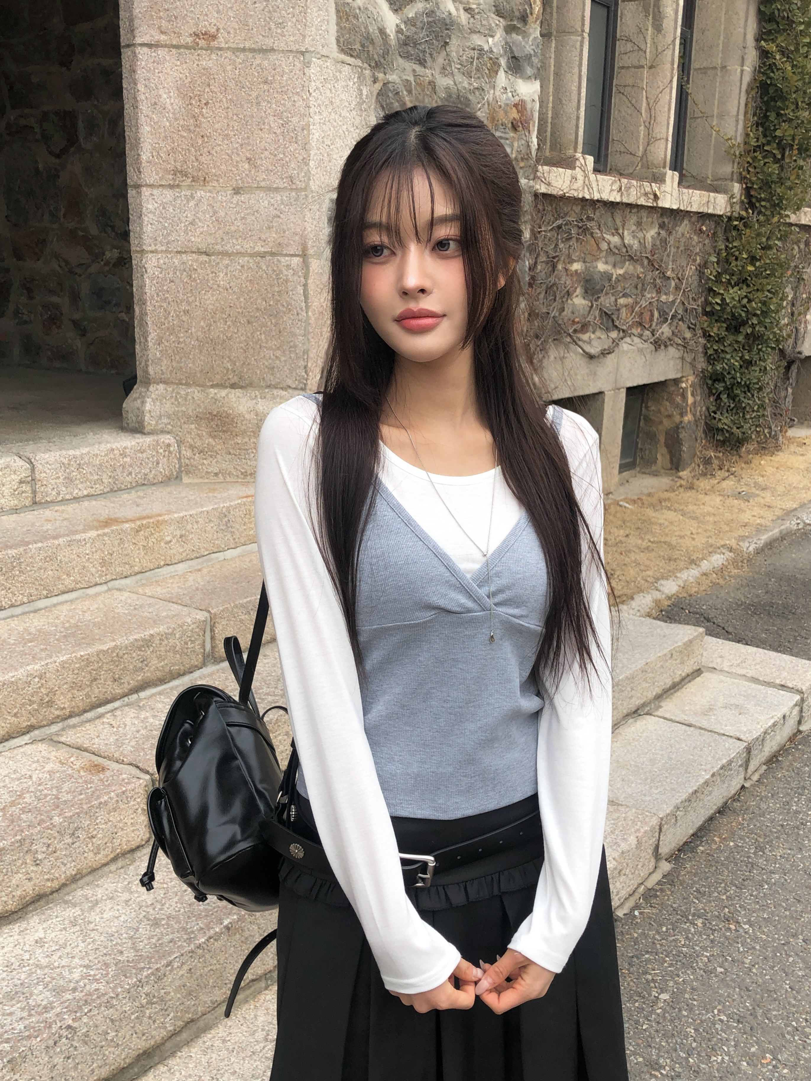 [セット] Vネック キャミ レイヤード Tシャツ