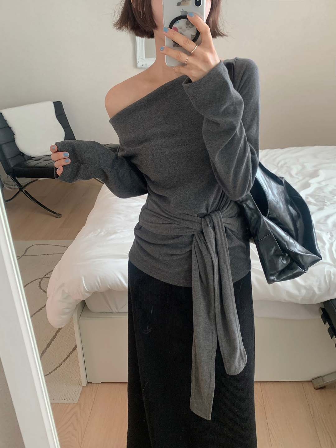 ドレープ オフショルダー タイ 付き ロングスリーブ Tシャツ