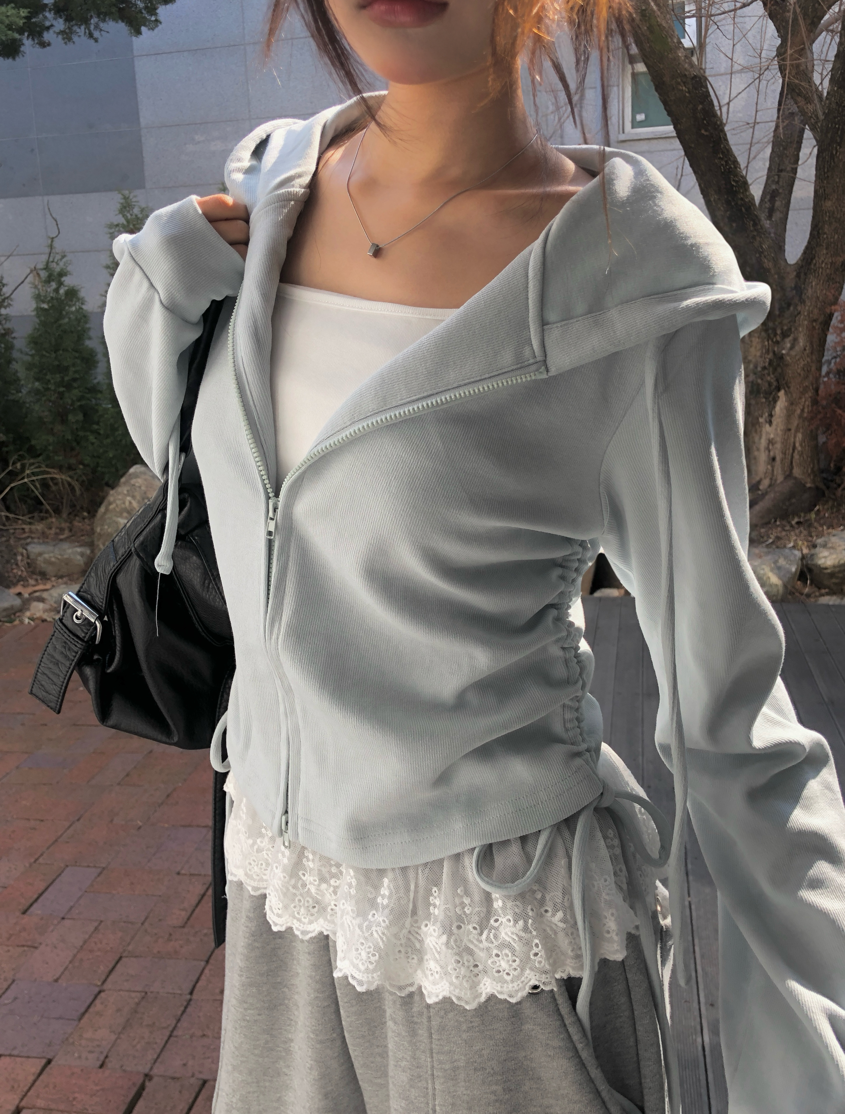 裾レースキャミソール+サイドシャーリングパーカーセット