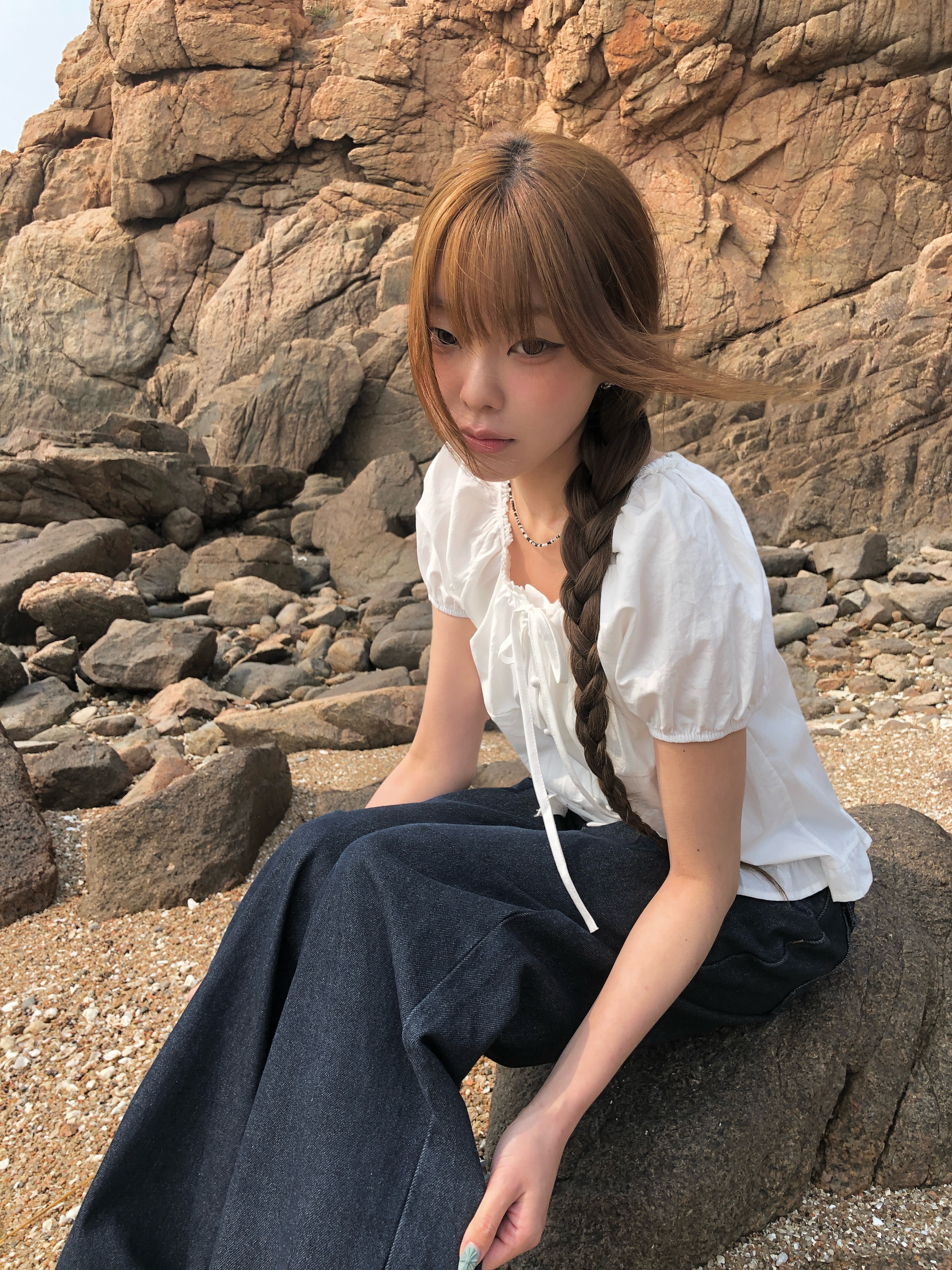 レースリボンくるみボタン裾フリルパフ半袖ブラウス