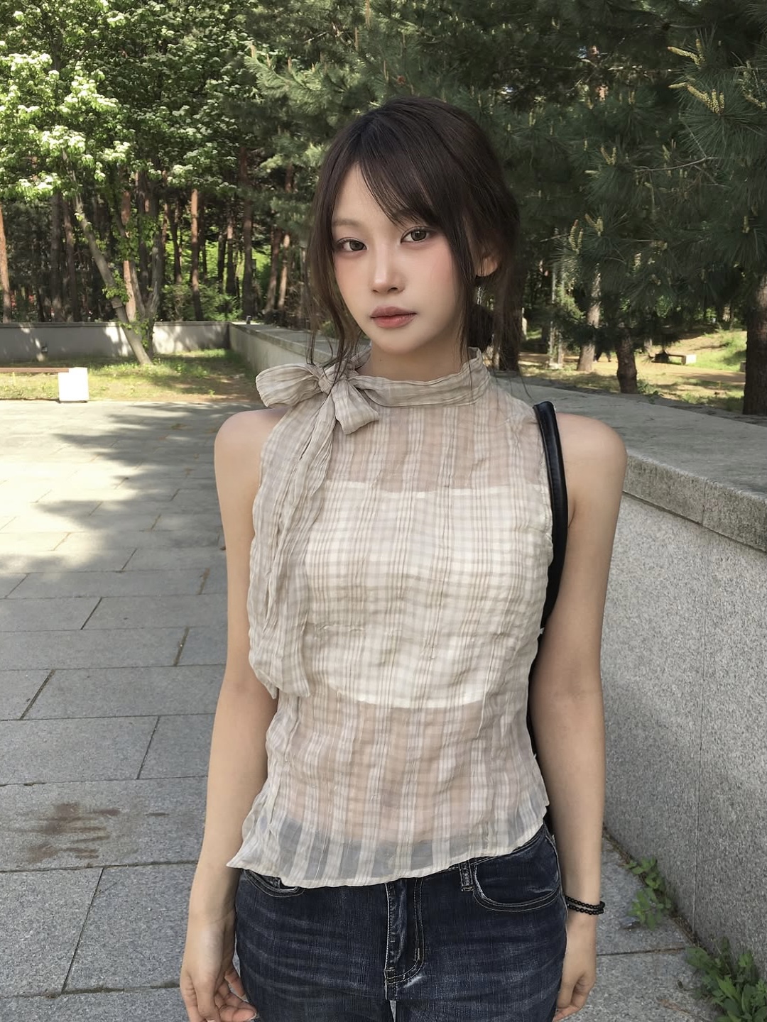 シースルーサイドリボンタイチェックノースリーブブラウス