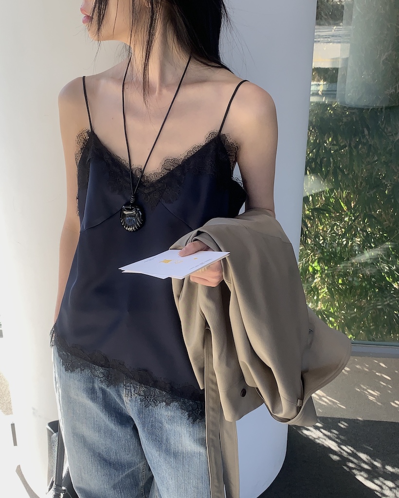 アシンメトリーレースキャミソール