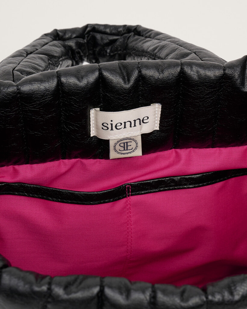 人気商品再入荷★完売間近【SIENNE】Leather Padding Bag dfe290c30081273dd67fee7b4d897c