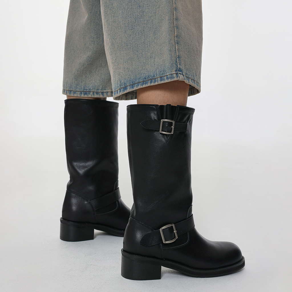 値下げ！ ダーリッチ バックルデザインブーツ 持たさ 