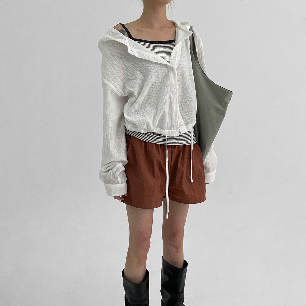 BLACKUP キッセンサマークロップフードシャツ BLACKUP ブラウス シャツ 「MADE」 キッセンサマークロップ