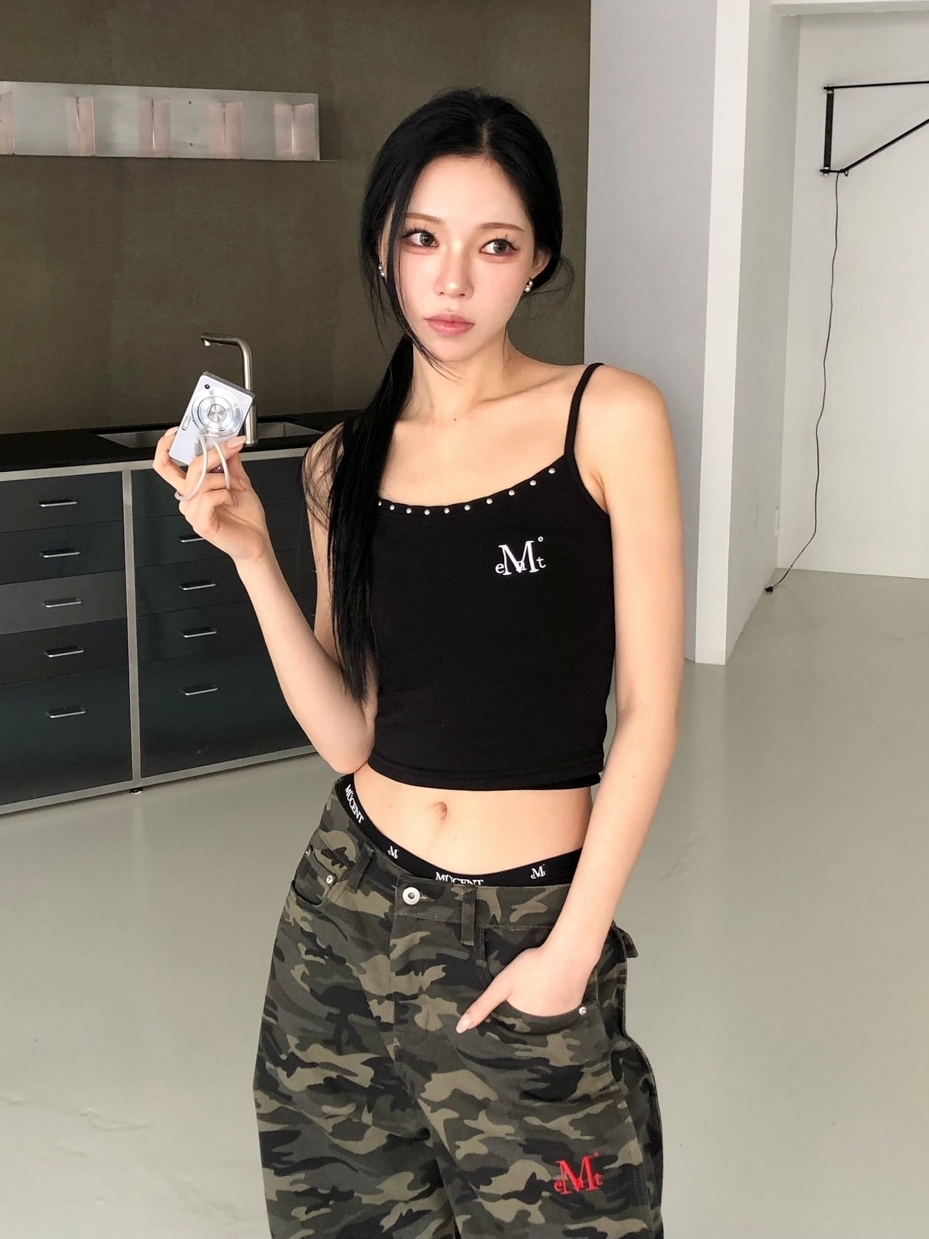 MANO BACK CROSS LEATHER PATCH SLEEVELESS (2Color)