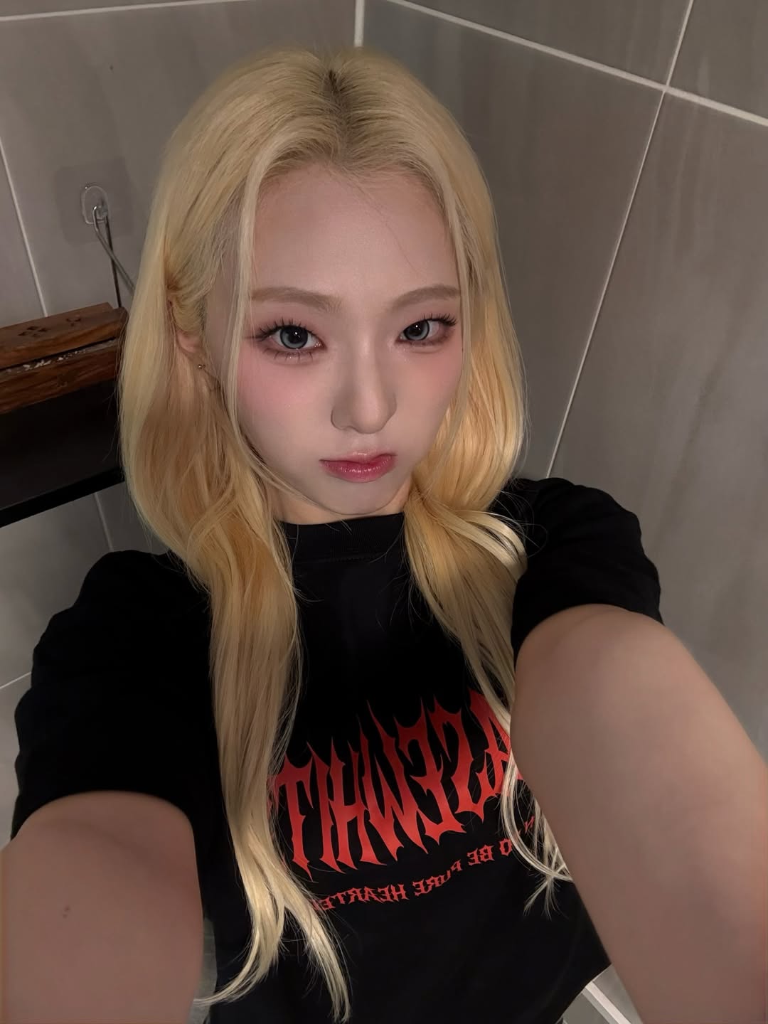 [PHASE_2] METAL LOGO TEE_BLACK / 8802026-ST12