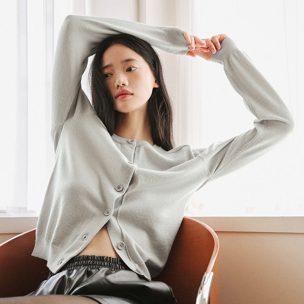 Wool Crew Neck Cardigan [Light Gray]