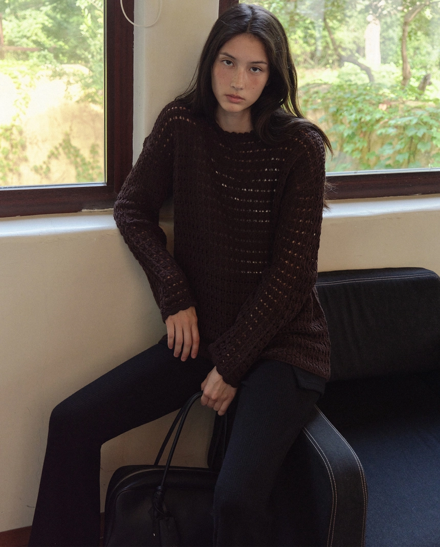 Melo-Crochet-Pullover-Brown_02.jpg