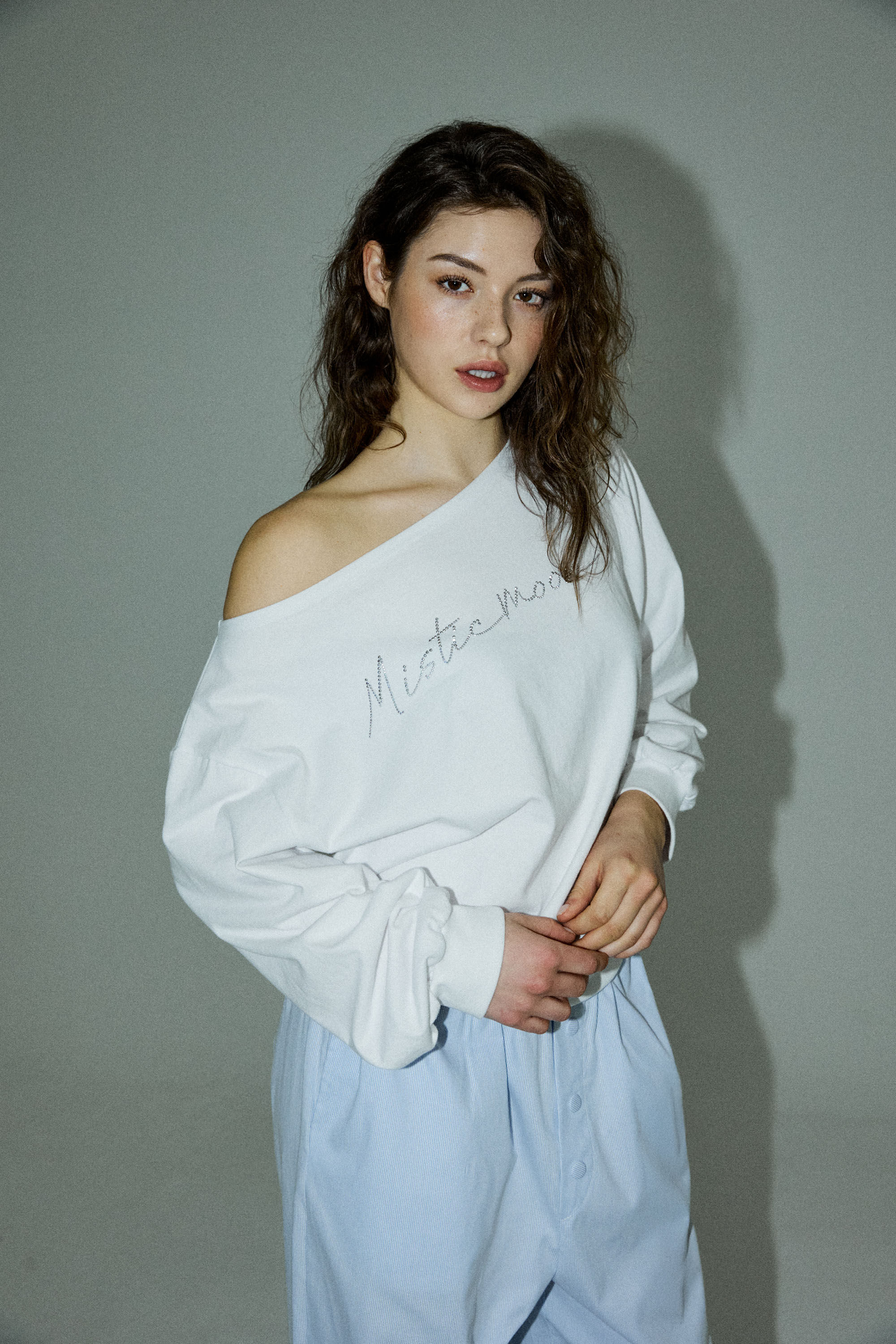 Lumière cubic Off-Shoulder (white)