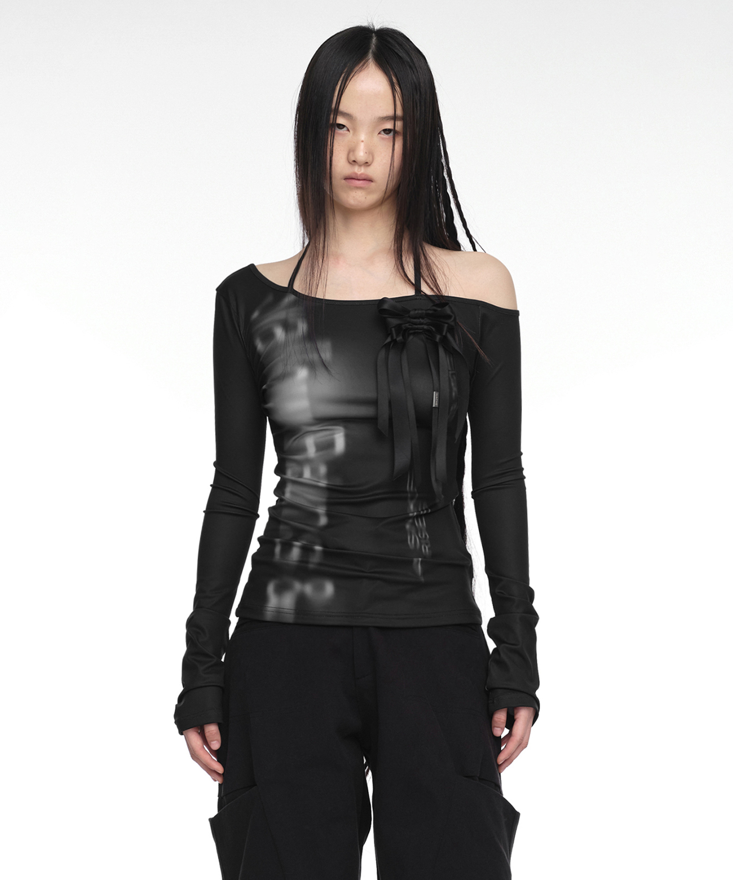 HALTER SLIM FIT LONG SLEEVE BLACK