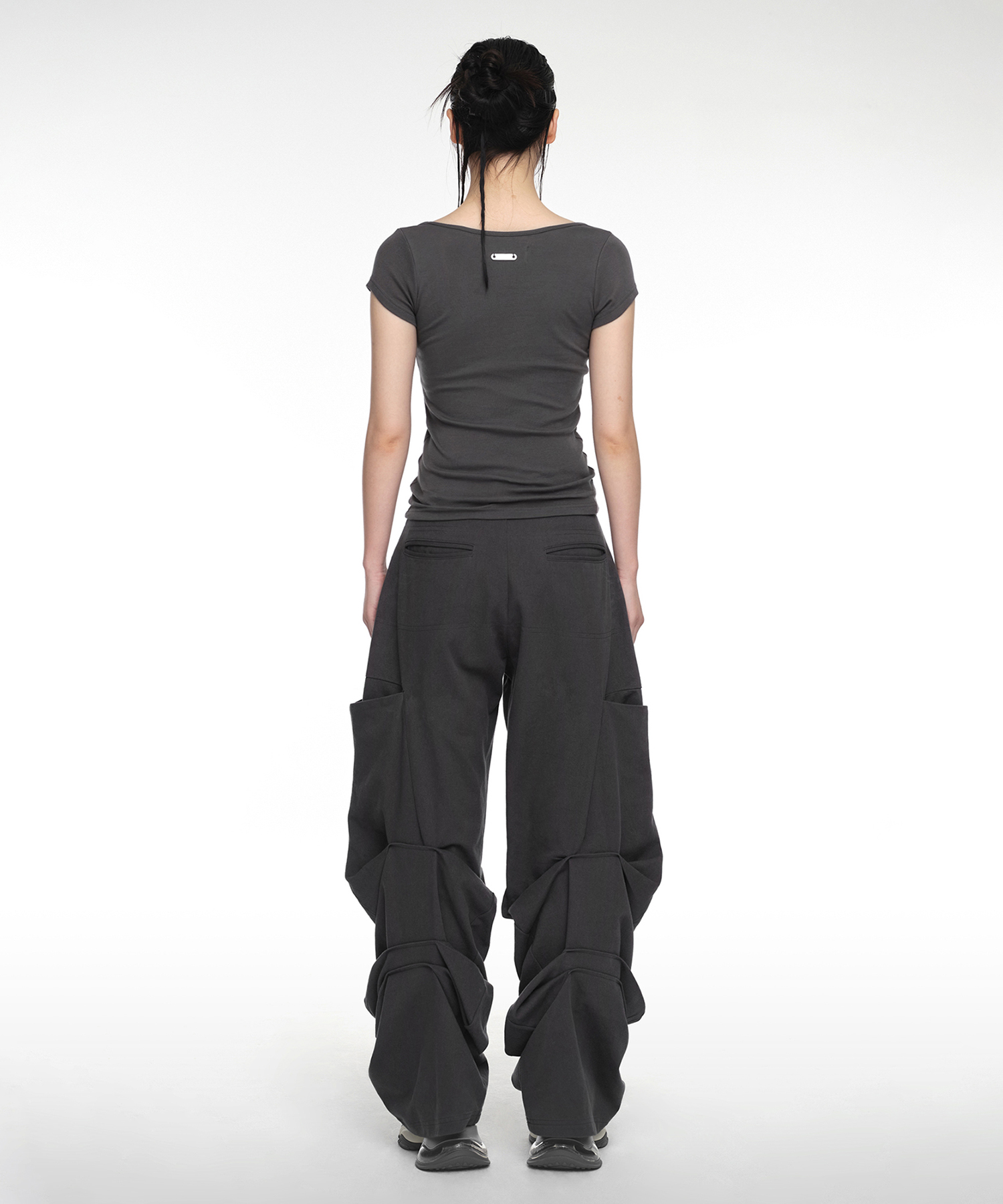 PINTUCK WIDE PANTS (UNISEX) CHARCOAL