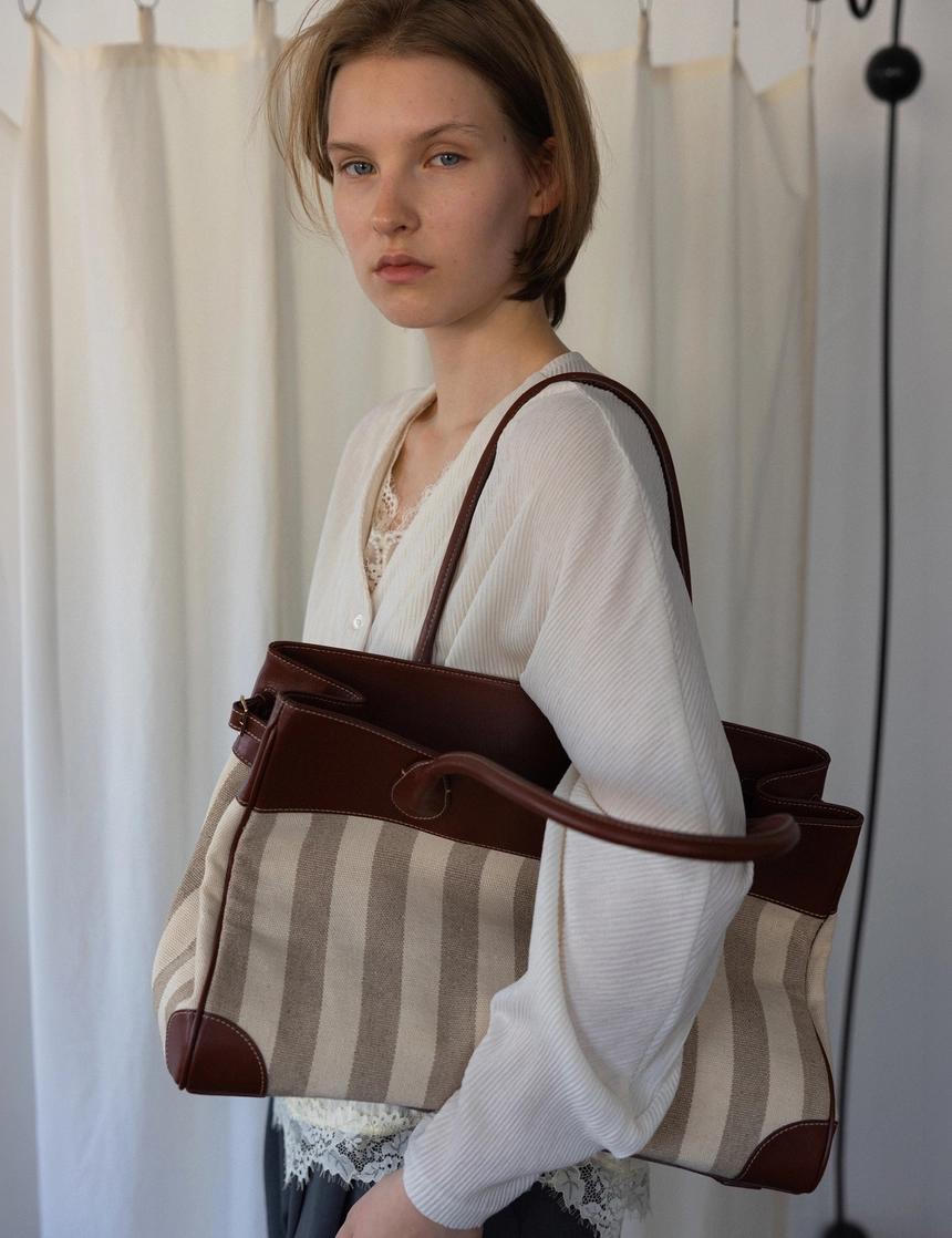 Nouvelle_Bag_Red_Brown.jpg