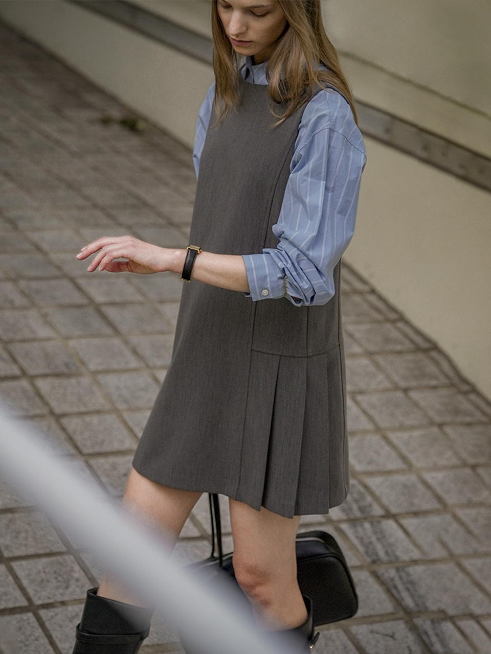 プリーツノースリーブワンピース | ファッション通販サイト NUGU