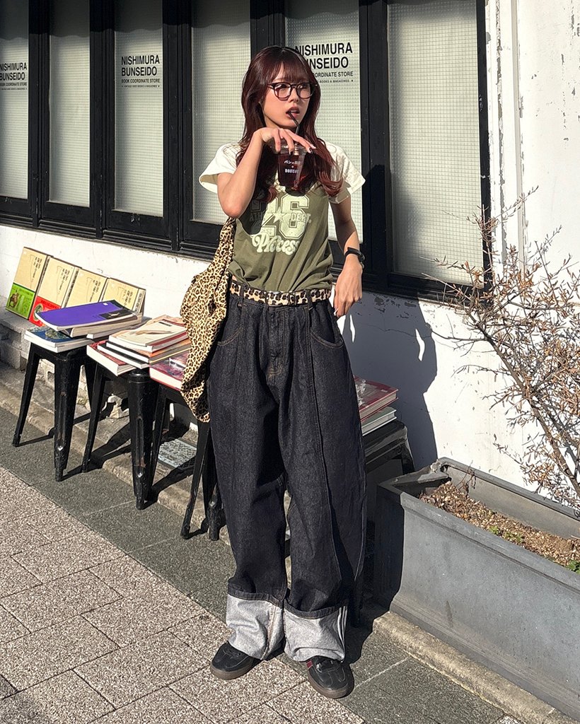 ユニセックス）ロールアップバルーンデニムパンツ