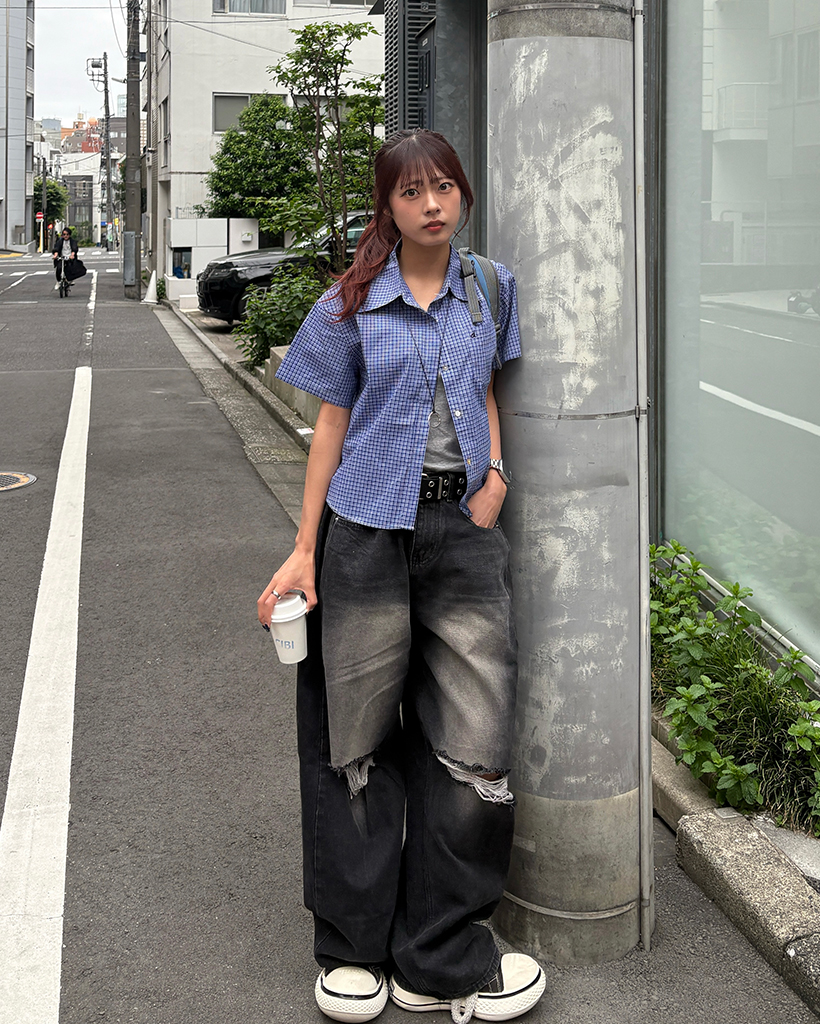 ユニセックス）タックアウトシームダメージデニムパンツ