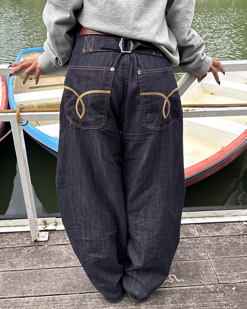 バックシンチポケットスティッチリジットバルーンデニムパンツ