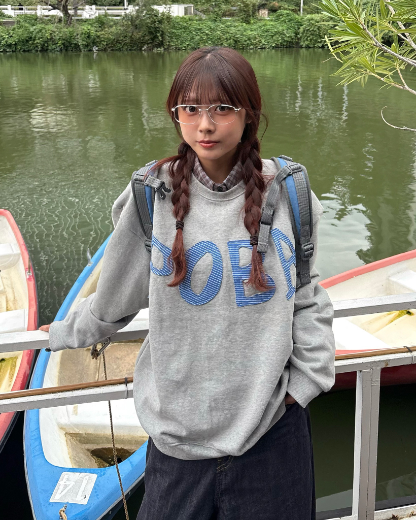 ユニセックス）POBAパッチスウェットTシャツ | ファッション通販