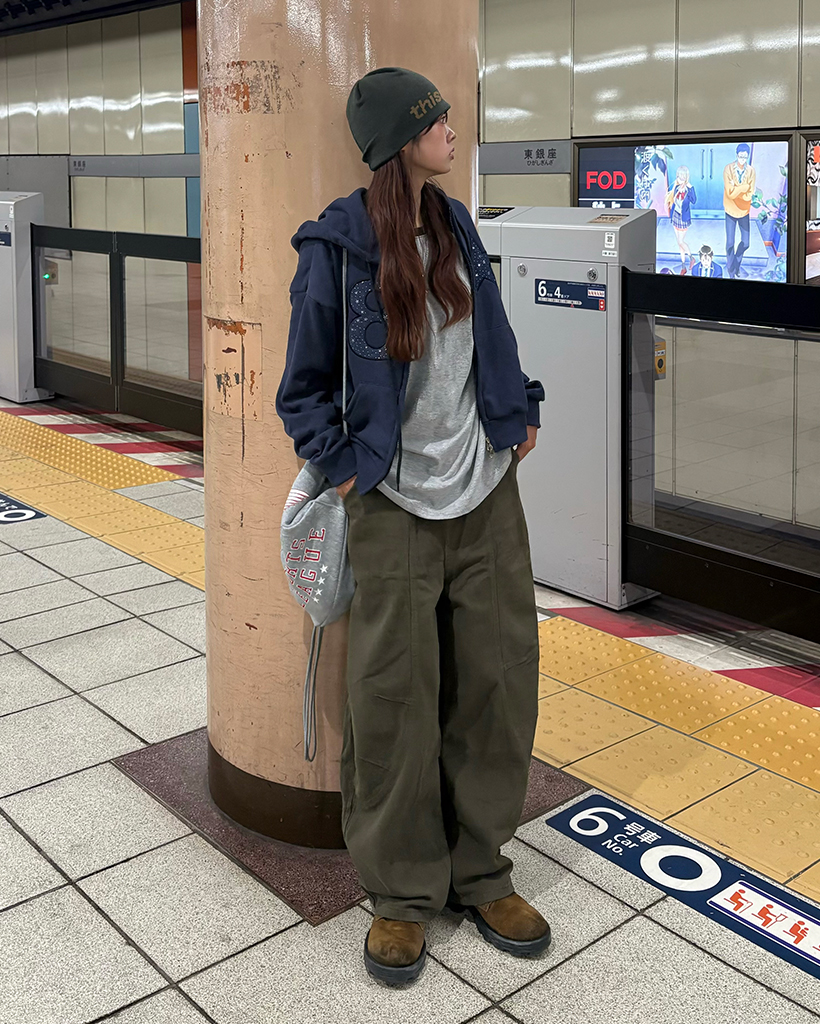 8スタードットパッチフードパーカー | ファッション通販サイト NUGU