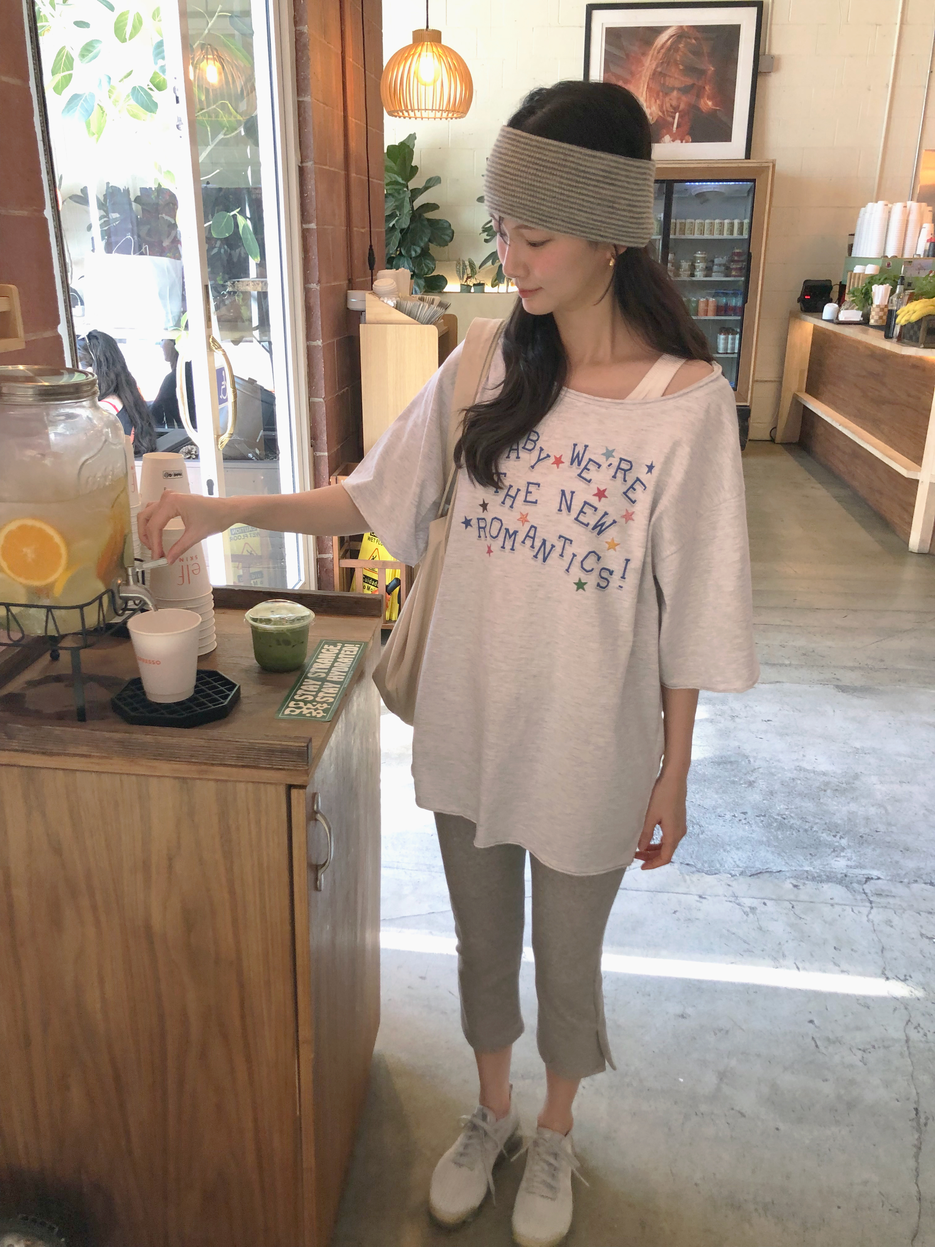 (2color)スリット8分丈レギンスパンツ