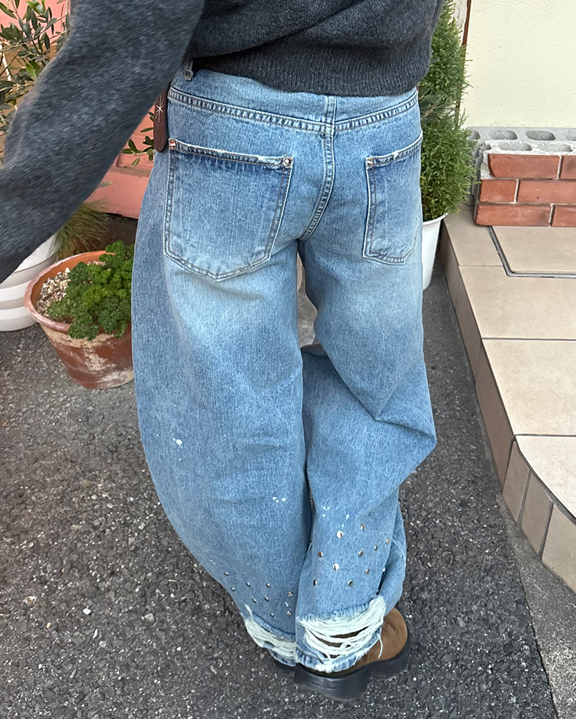 スタッズダメージヘムバルーンデニムパンツ