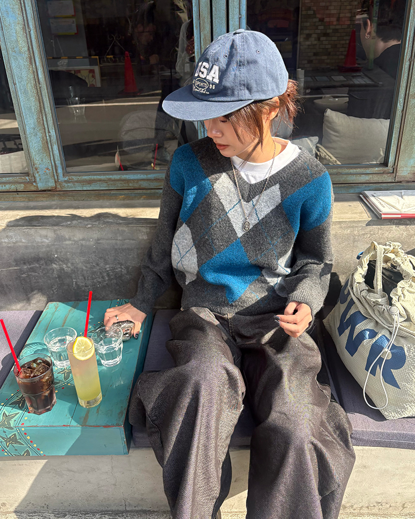 リブVネックアーガイルニットセーター