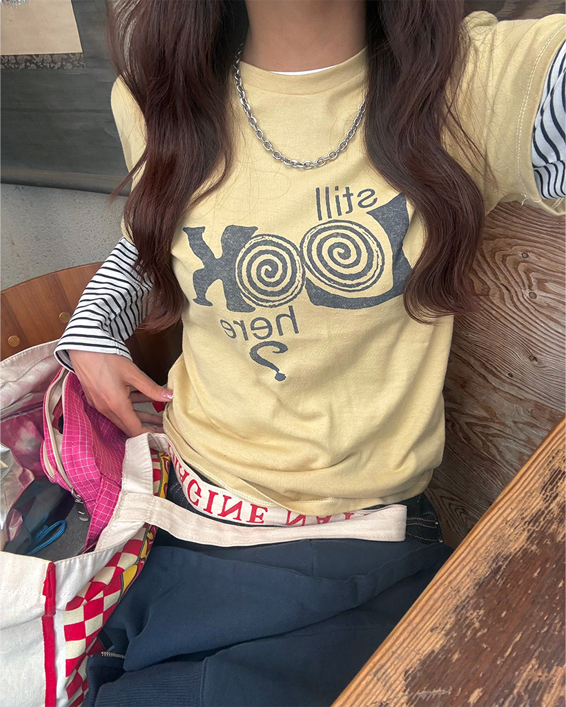 LOOKビンテージレタリングスリムハーフTシャツ