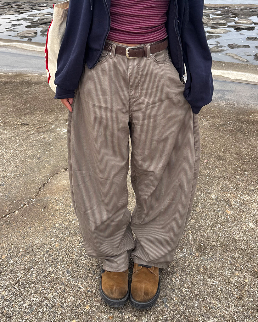 ペンシルストライプバックシンチバルーンサマーパンツ