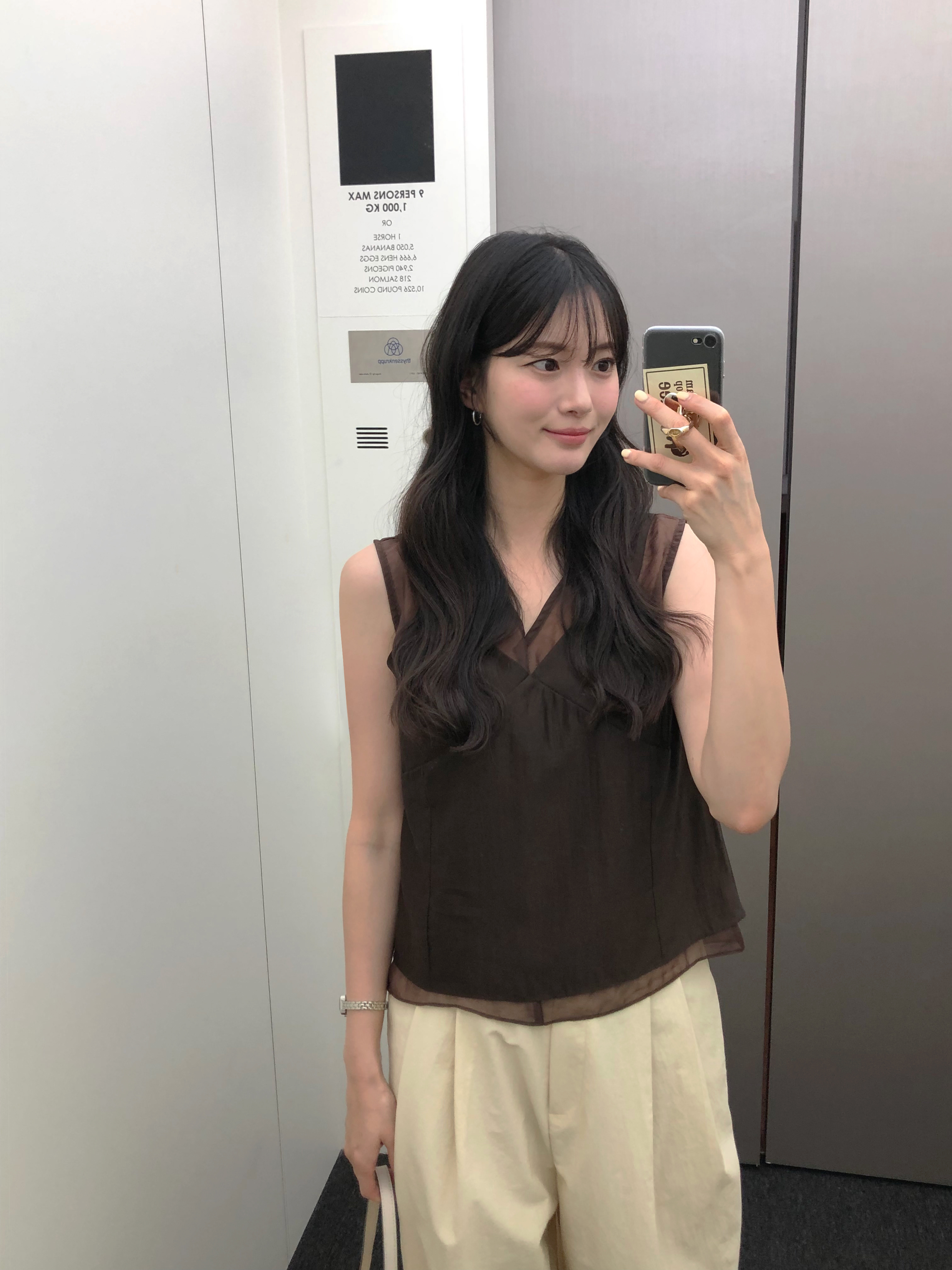 シアーノースリーブブラウス