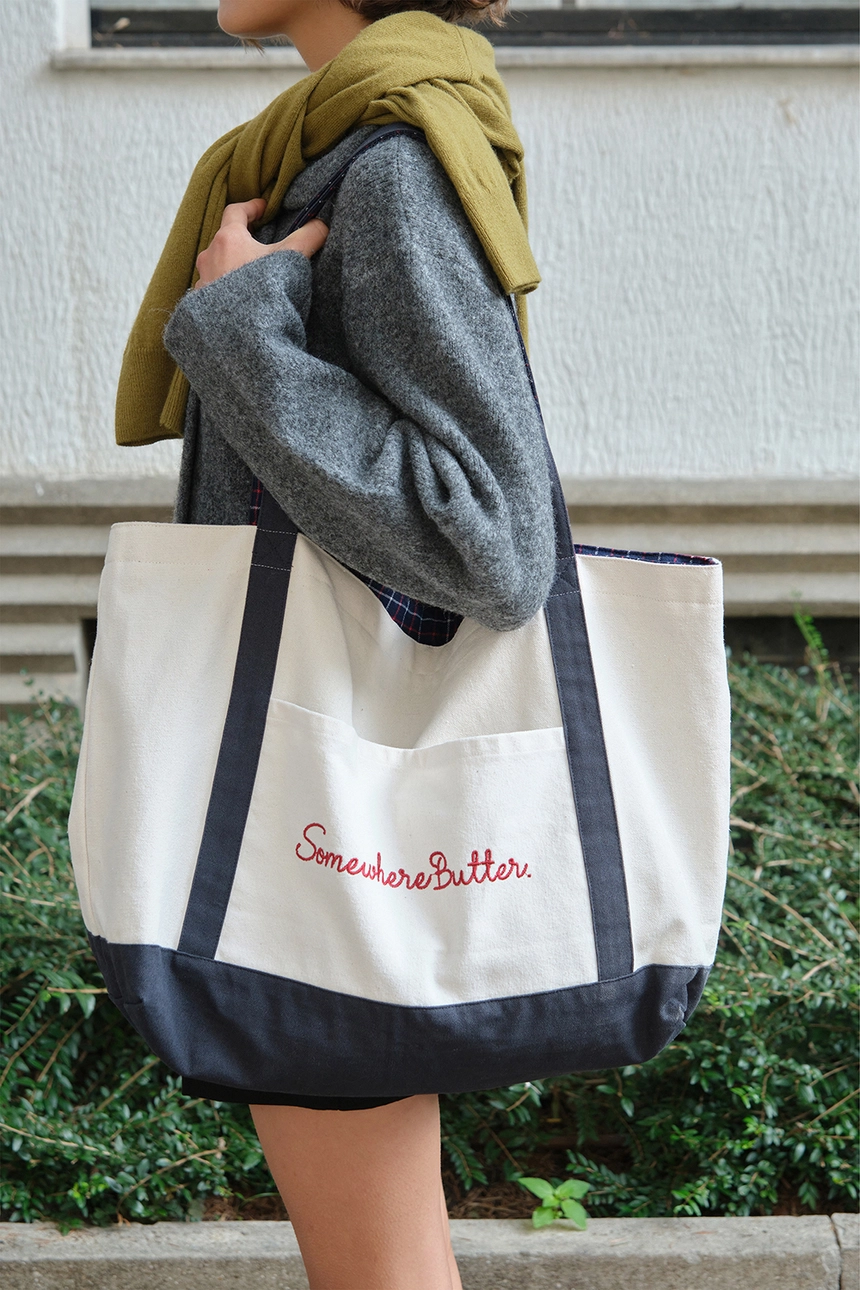 [P]Check Letter Reversible Bag - Ivory(Navy)(12).jpg