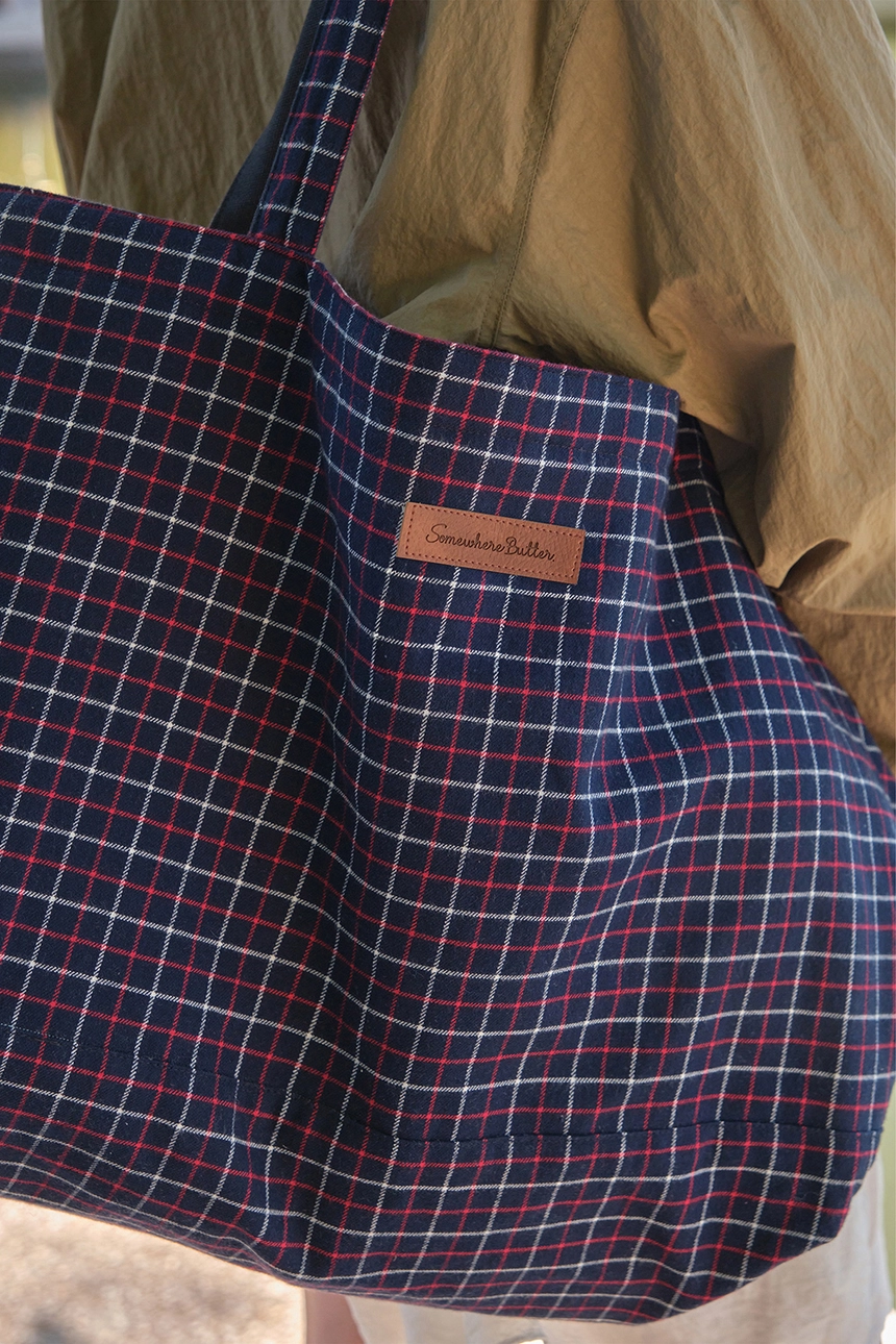 [P]Check Letter Reversible Bag - Ivory(Navy)(8).jpg