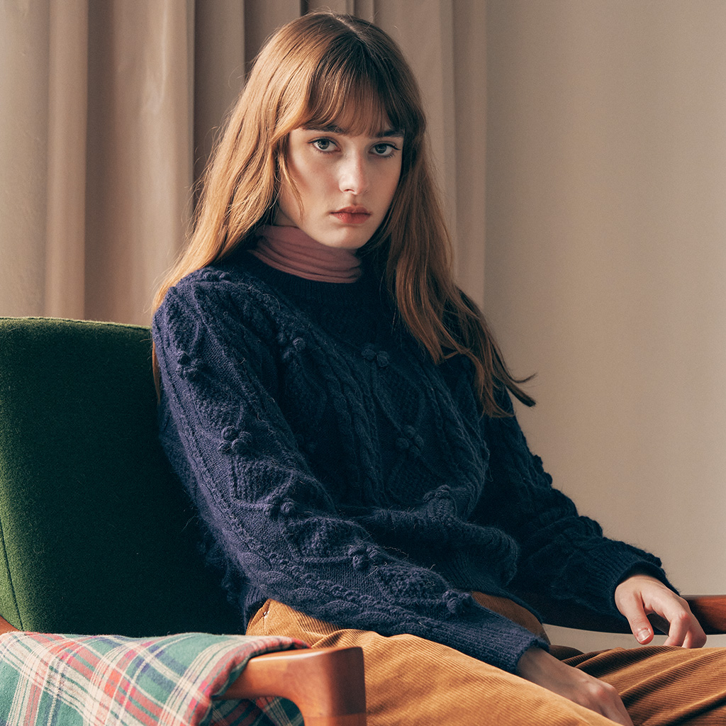 POMPOM CABLE KNIT NAVY