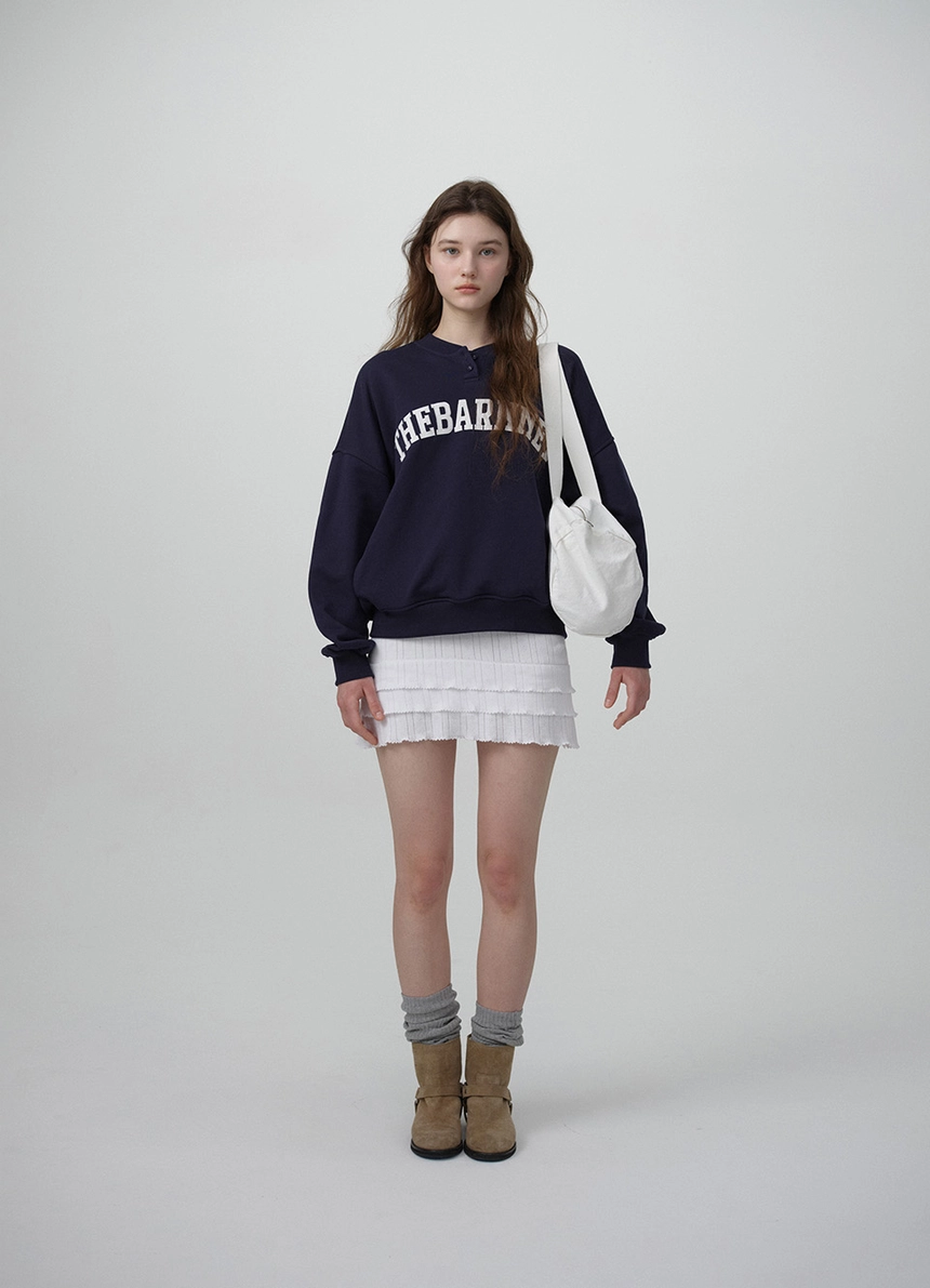 Pale Logo Duffle Bag Large_Navy_07.jpg