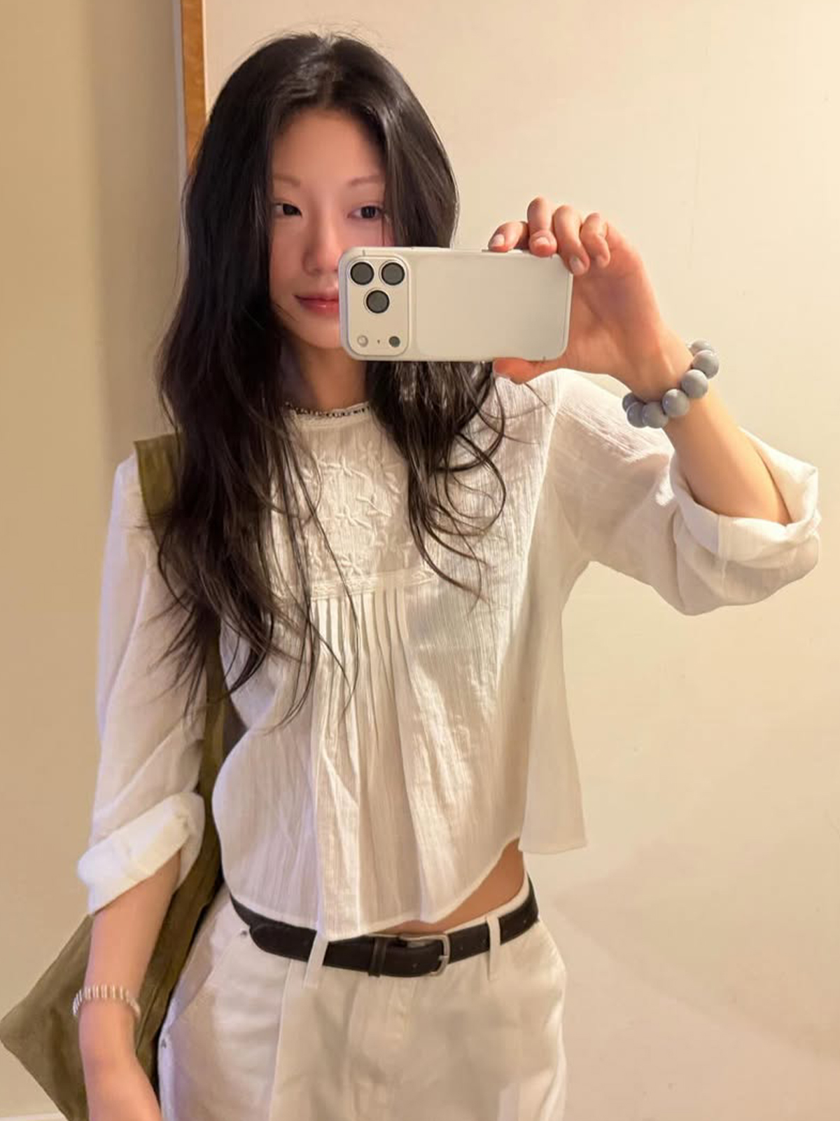 Pintuck flower lace blouse [FRSP06BL02]_Ivory