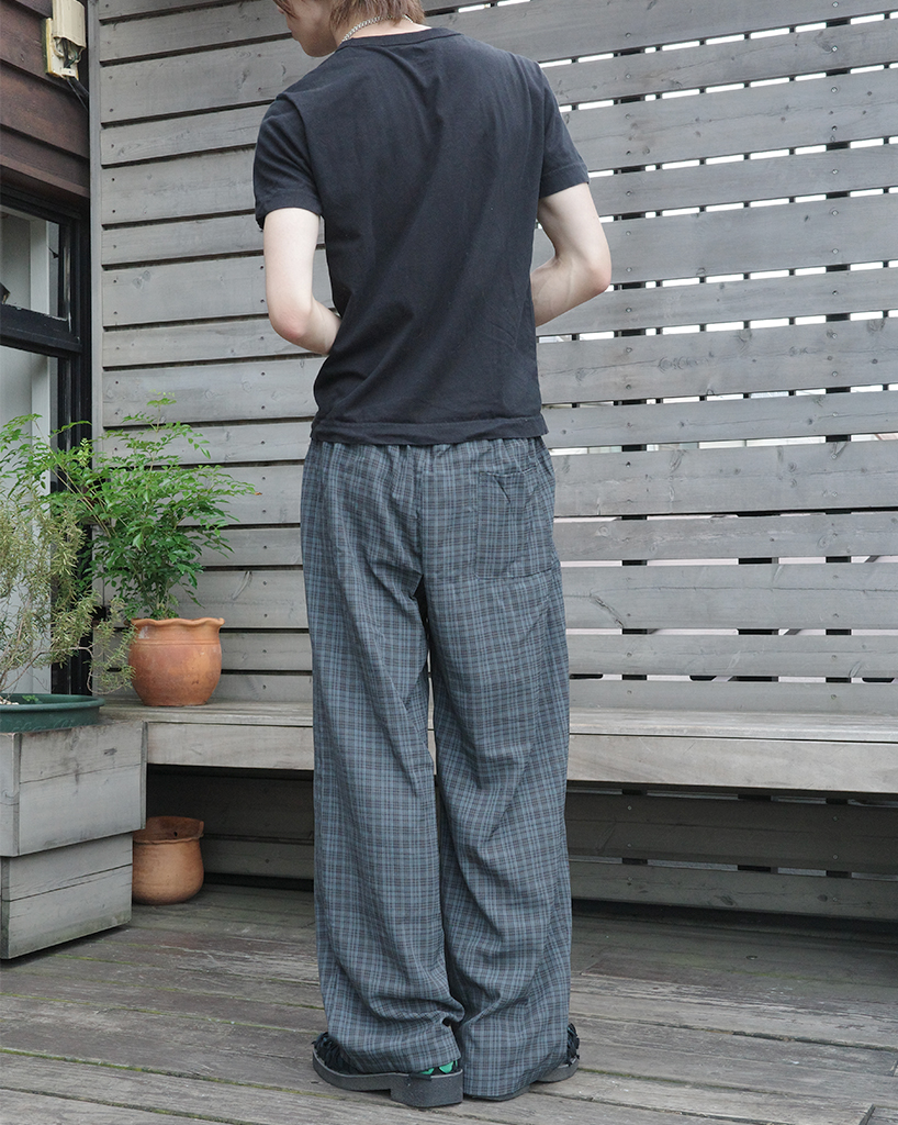 【Velvet】 Mid-rise tapered fauxレザーパンツ センタープレスワイドパンツ – FACE SANS FARD