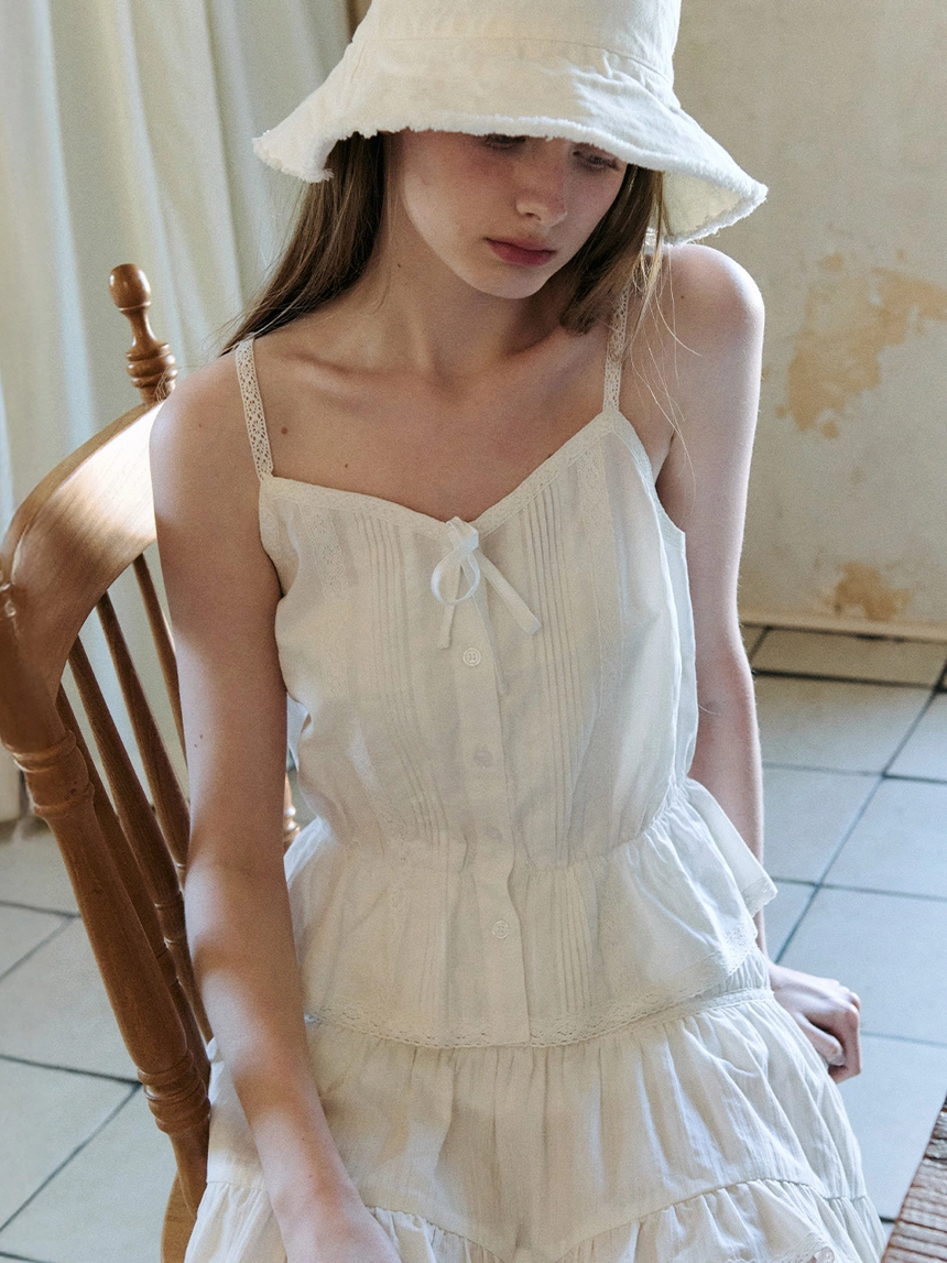 RIBBON LACE PINTUCK SLEEVELESS WHITE-2.jpg