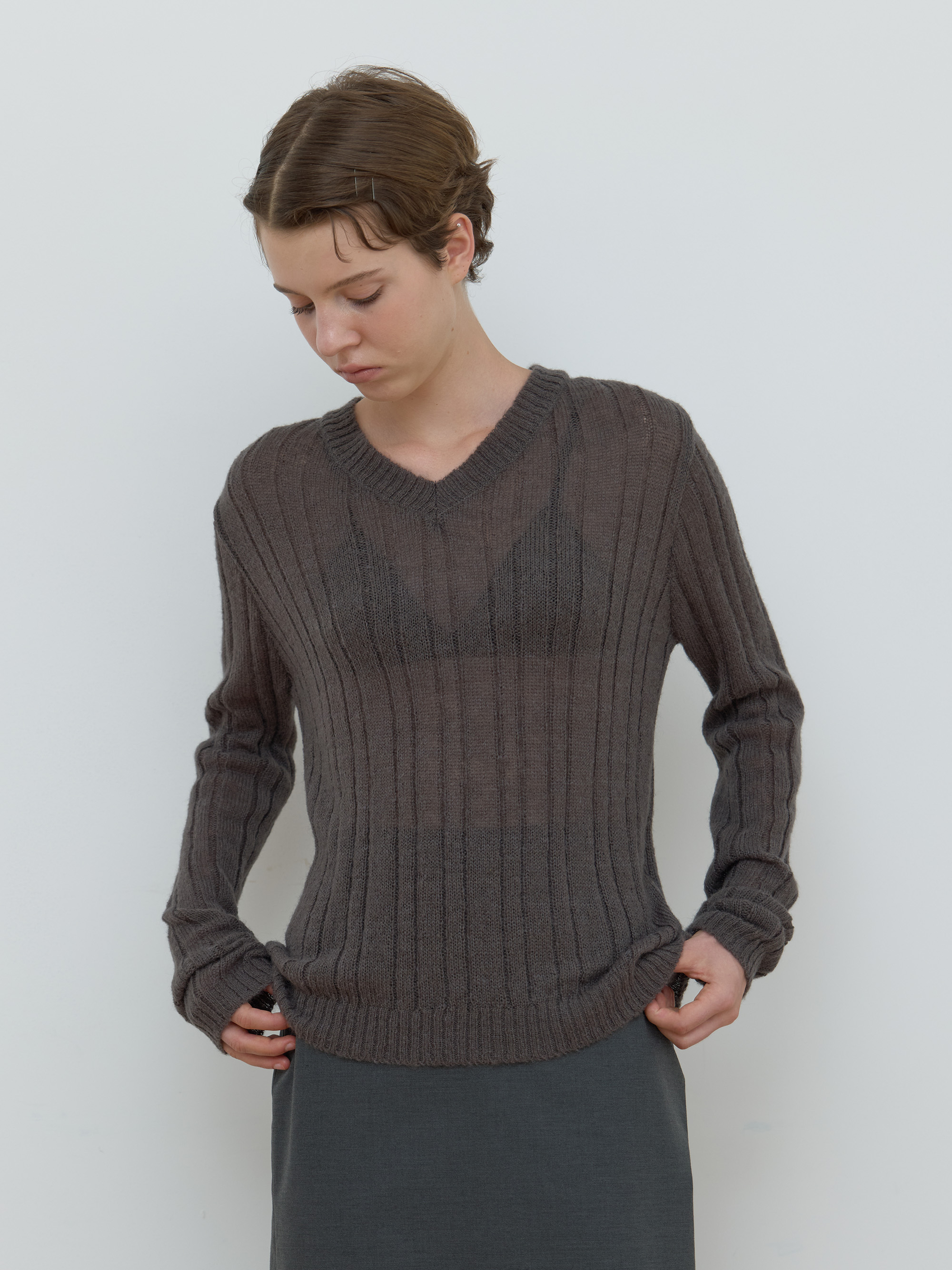 SHEER V-NECK KNIT_BROWN