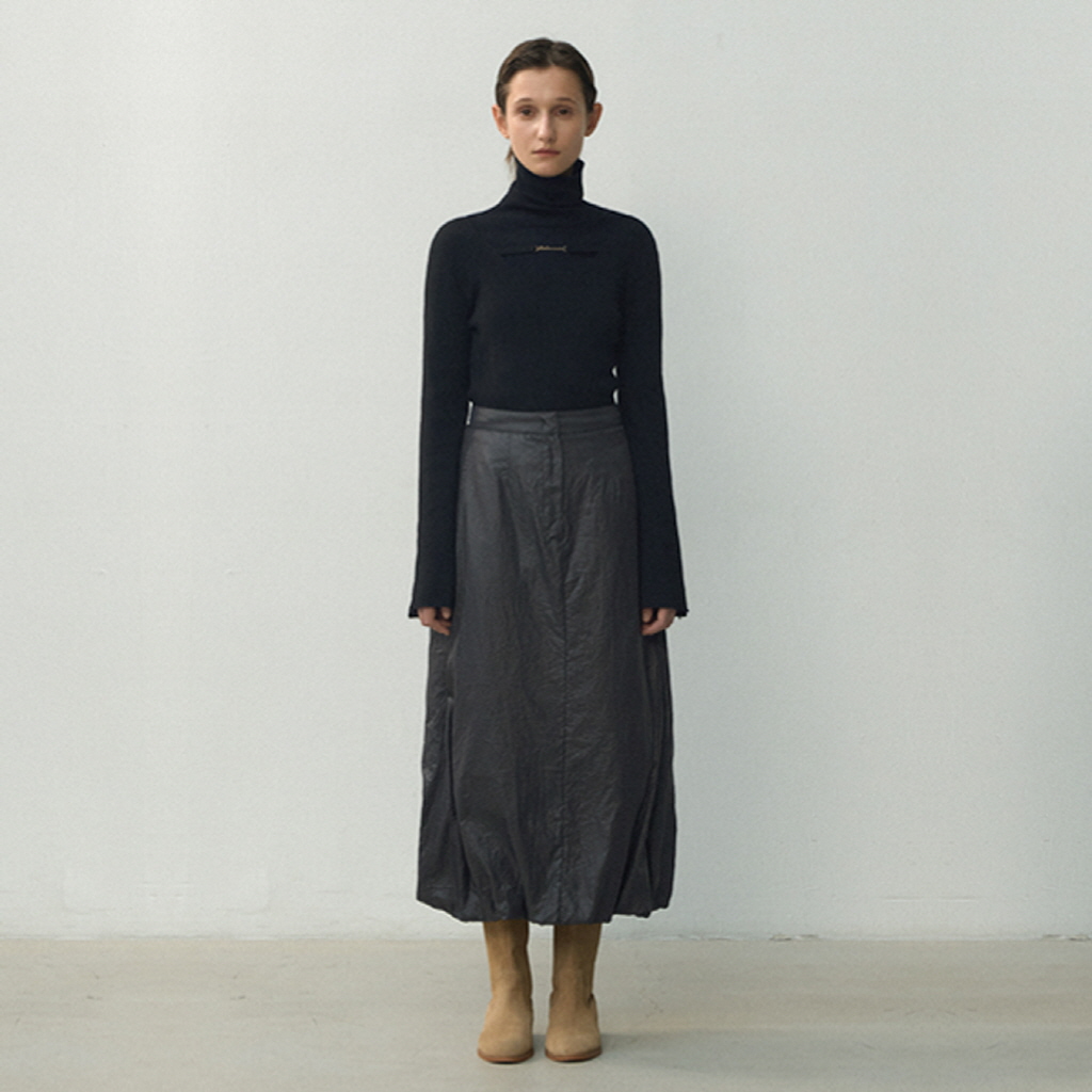 【WOOHWA】SHIRRING UNBAL LONG SK WOOHWA】SHIRRING UNBAL LONG SK