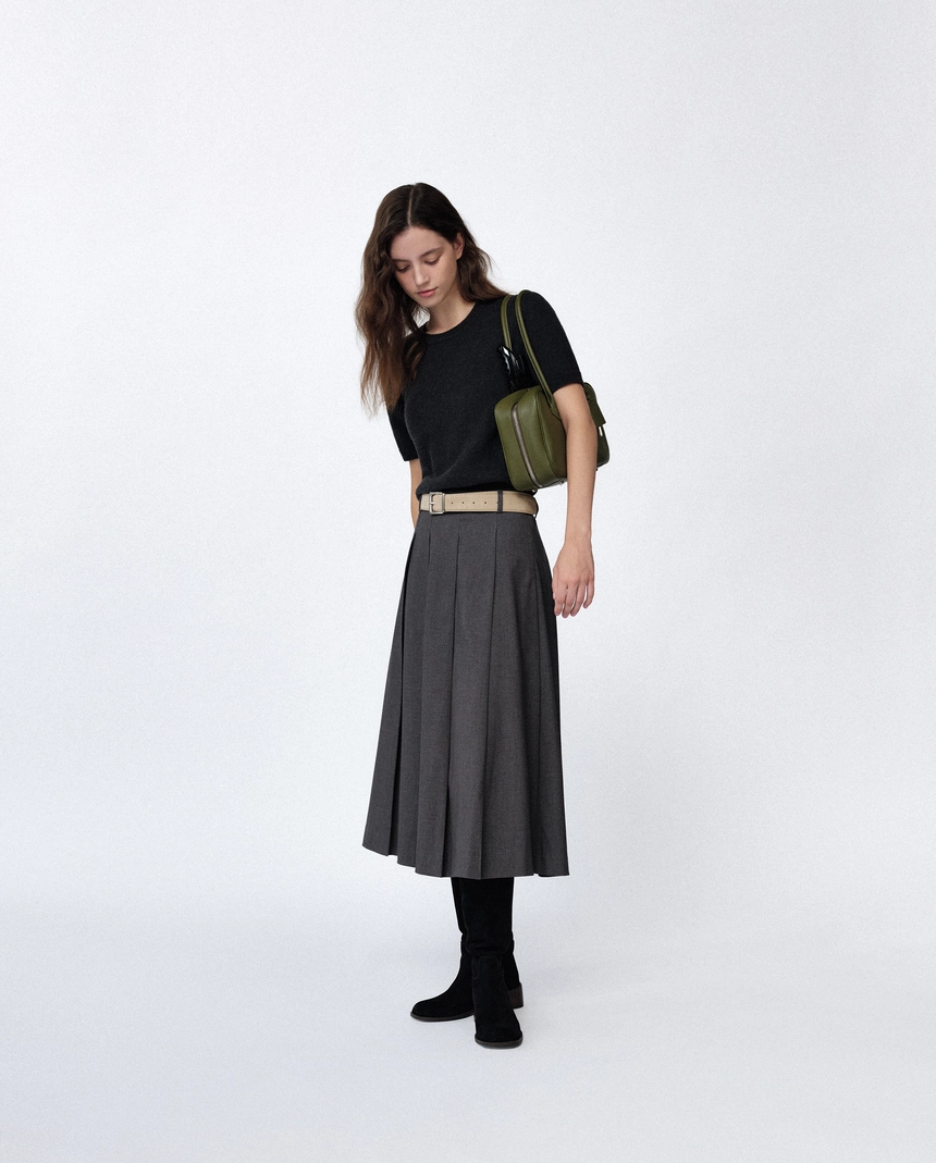 Saint-Wool-Pleats-Skirt-chacoal_02.jpg