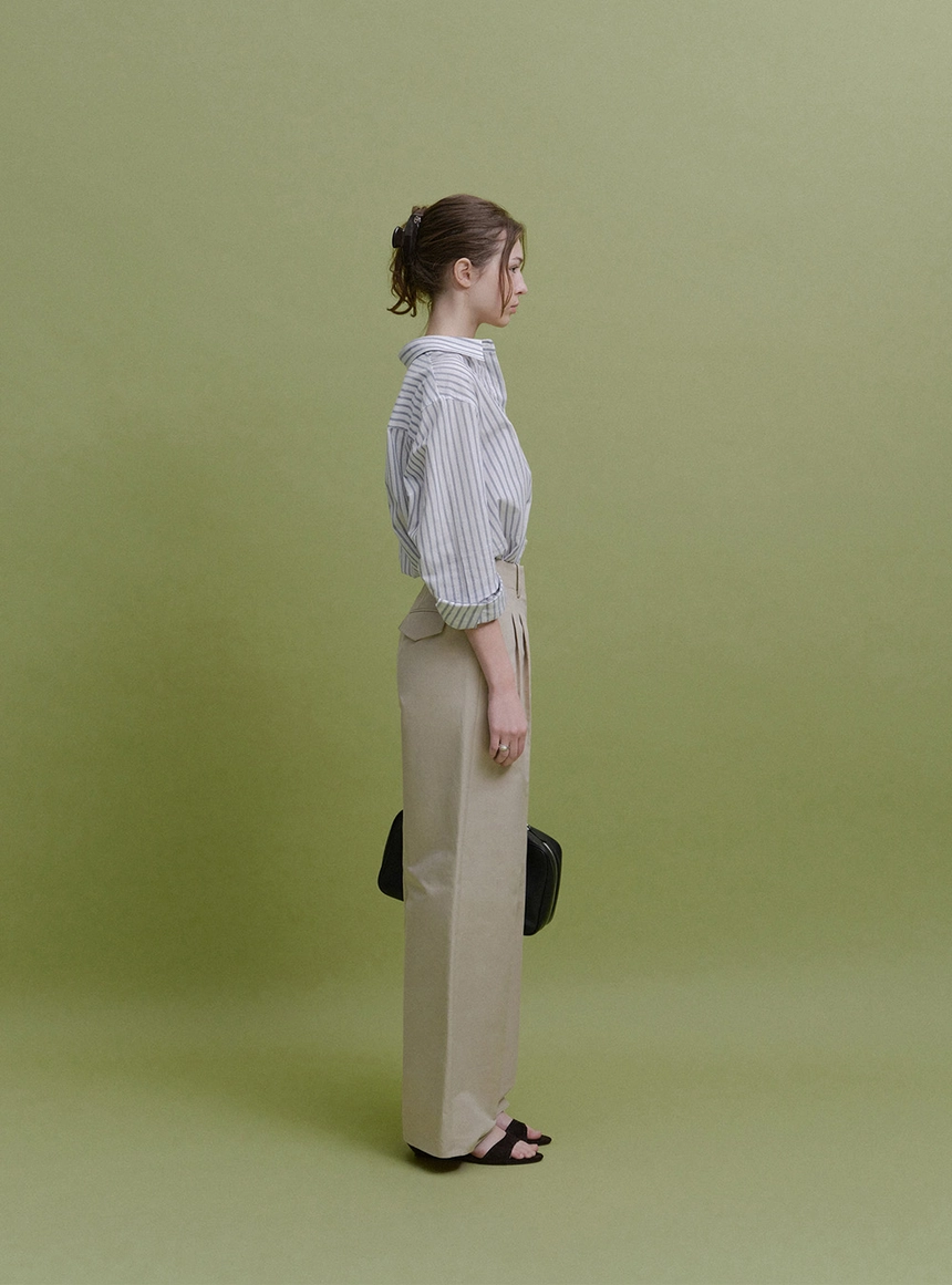 Sandy-Cotton-Two-Tuck-Pants_beige_04.jpg