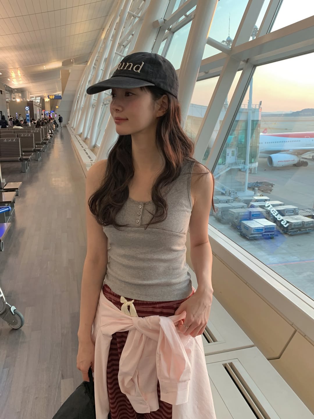 レースキャミソール