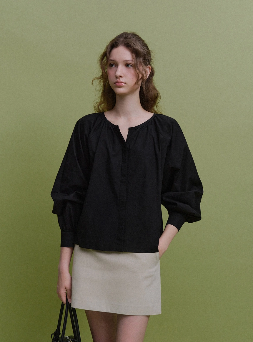 Senna-Shirring-Cotton-Blouse-black_02.jpg
