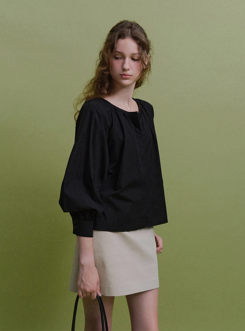 Senna-Shirring-Cotton-Blouse-black_05.jpg