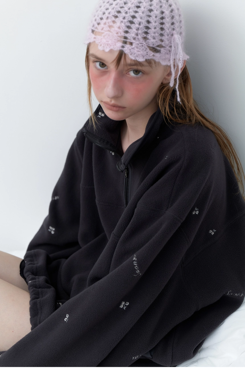 Silvery Fleece Anorak (Charcoal)14.jpg