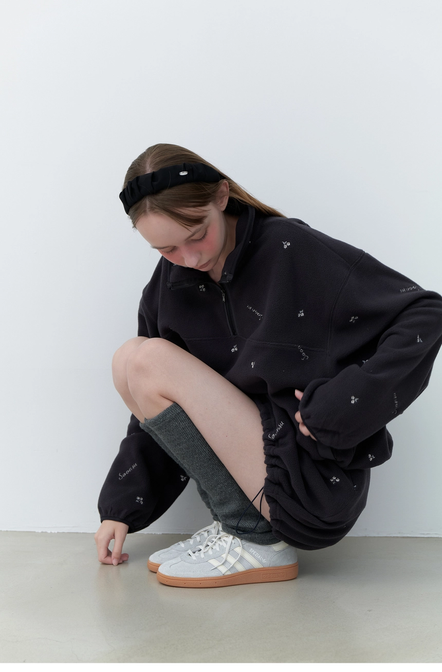 Silvery Fleece Skirt (Charcoal)5.jpg