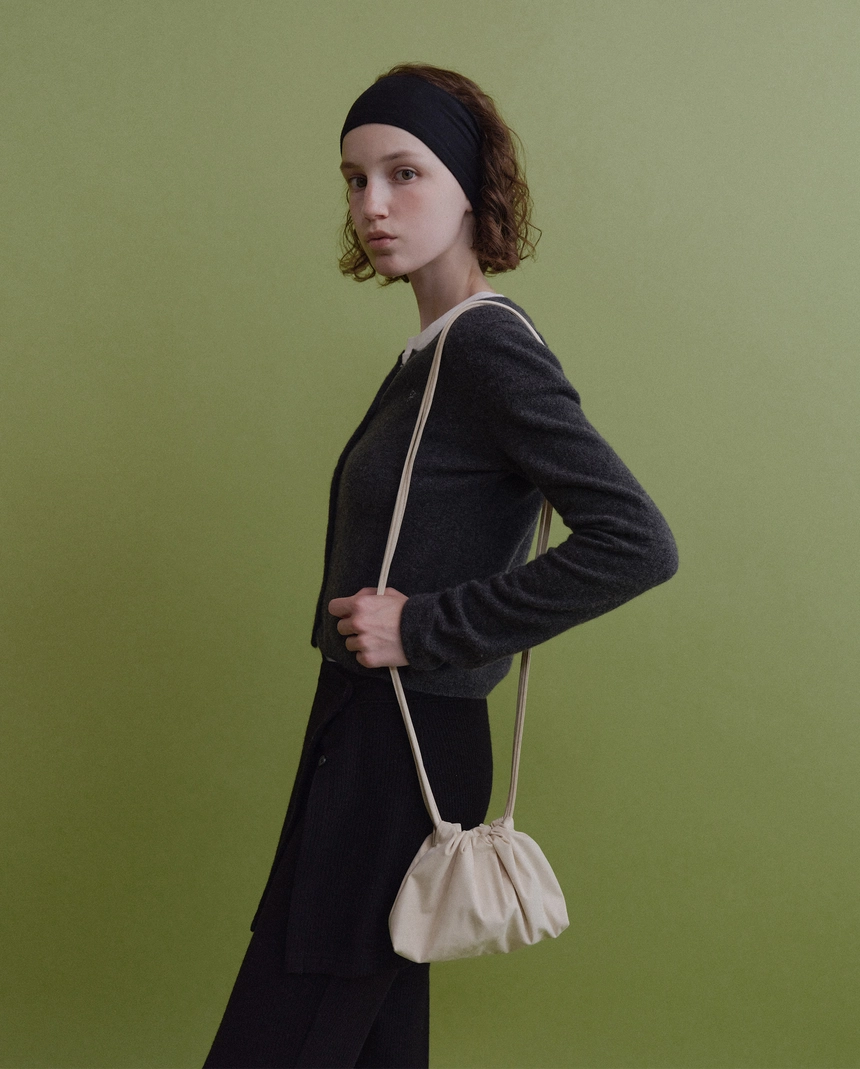 Soft-Shell-Bag-Suede-Butter_02.jpg