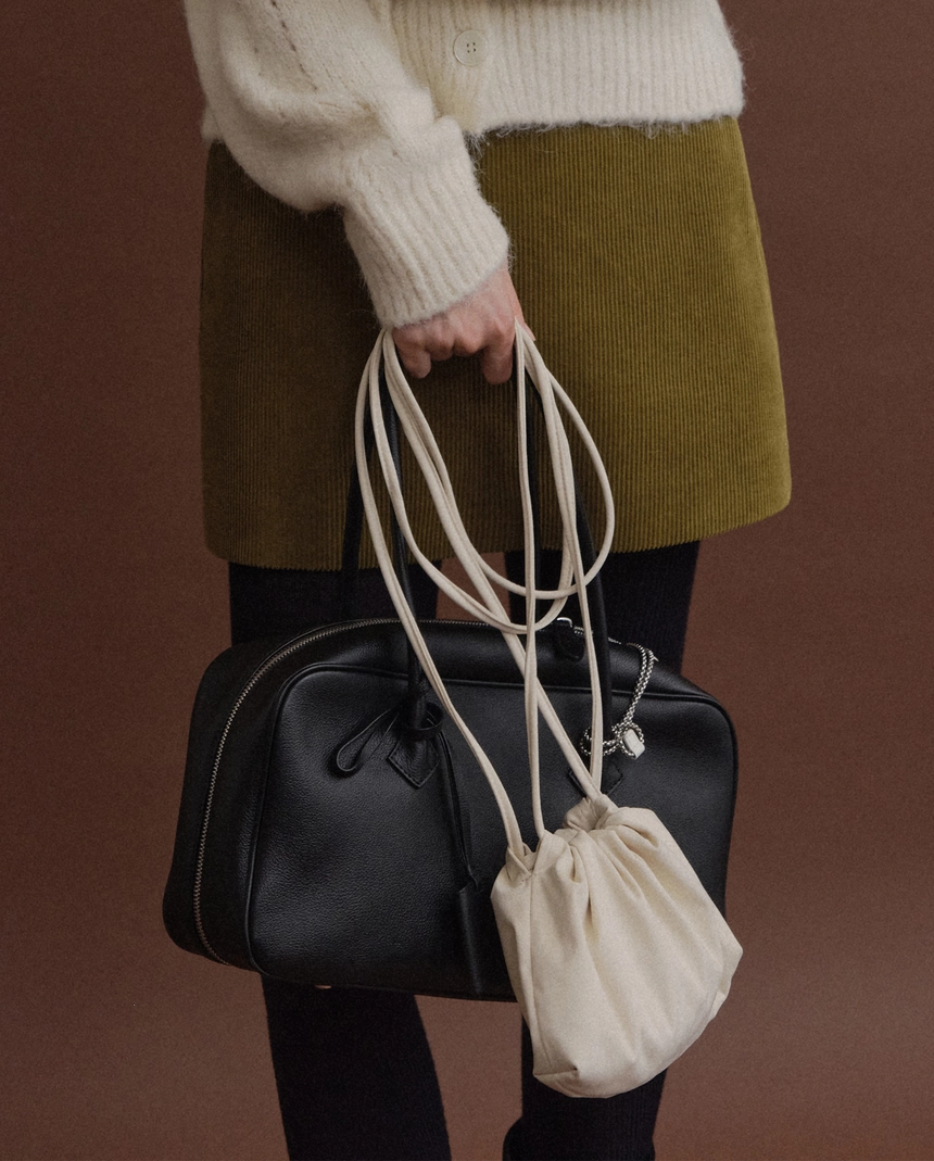 Soft-Shell-Bag-Suede-Butter_06.jpg
