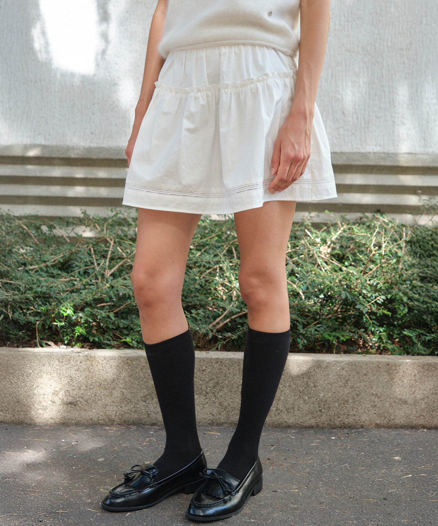 [Influencer pick] Soy Shirring Mini Skirt - Ivory